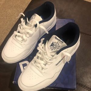 Men’s Classic Reebok’s size 11